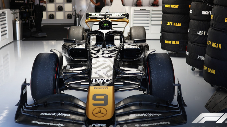 「F1映画がファンの心を掴む！」“APXGP”の舞台裏、シルバーストンでの激熱シーンに大反響！