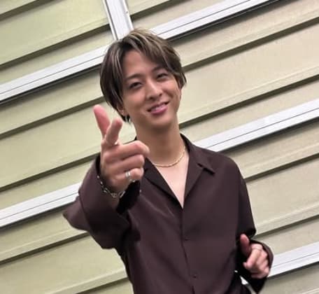 「シュールで好き」timelesz・寺西拓人、とろみシャツ姿とそれにかけたあの食べ物の写真をアップ