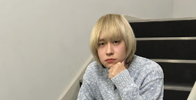 「春ピクニック気分♪」八乙女光、ゼブラ柄コーデ×階段ショットにファン大歓喜！