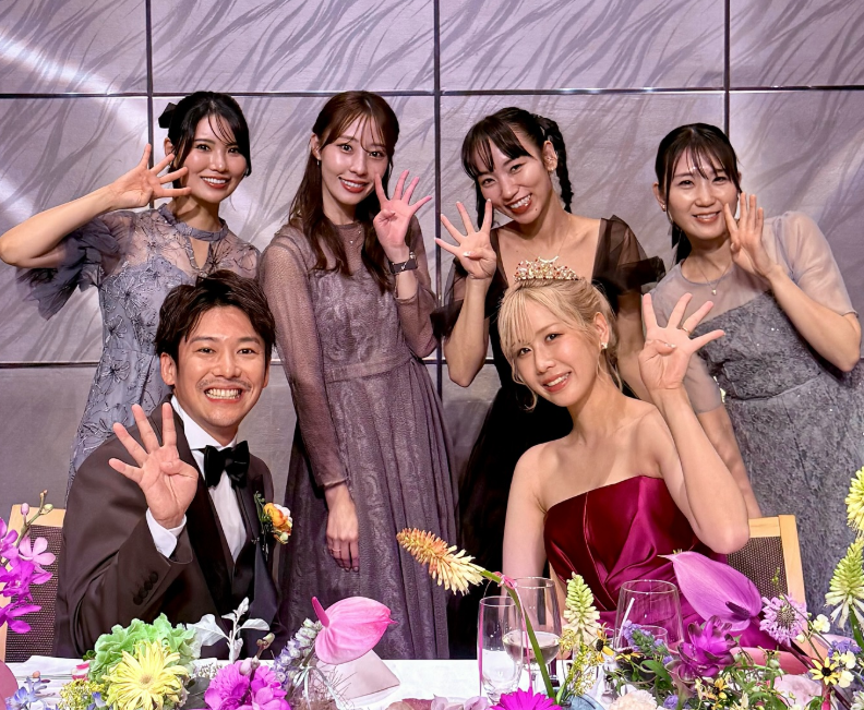 「新婦・大家志津香の門出」倉持明日香ら4期生集結！披露宴で”4”ポーズ披露
