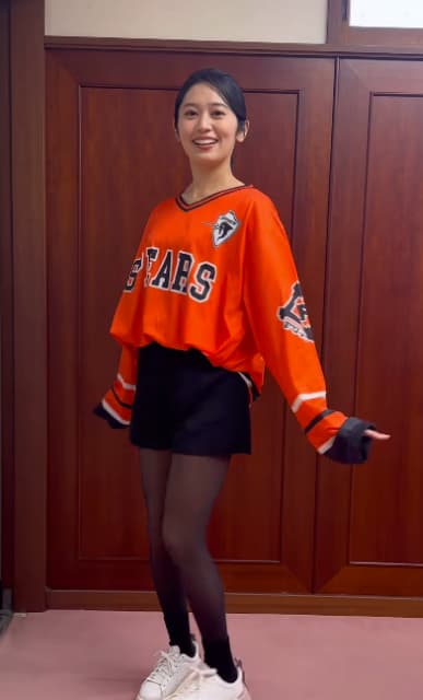 「全力の笑顔に勝てるものはいないでしょう」浅野杏奈の観戦コーデにファン絶賛⁉