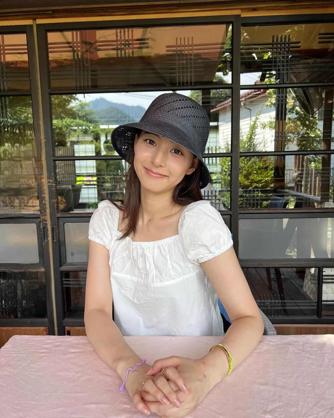 新木優子の最新”夏”ショットがかわいすぎると話題！「なんてこった」