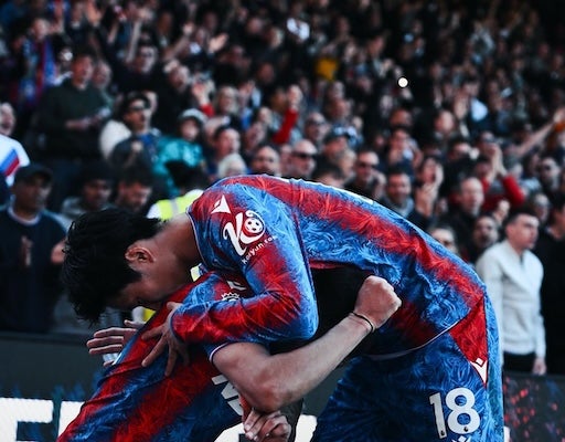 鎌田大地が活躍のクリスタル・パレスが大荒れの”日本人対決”を制す！