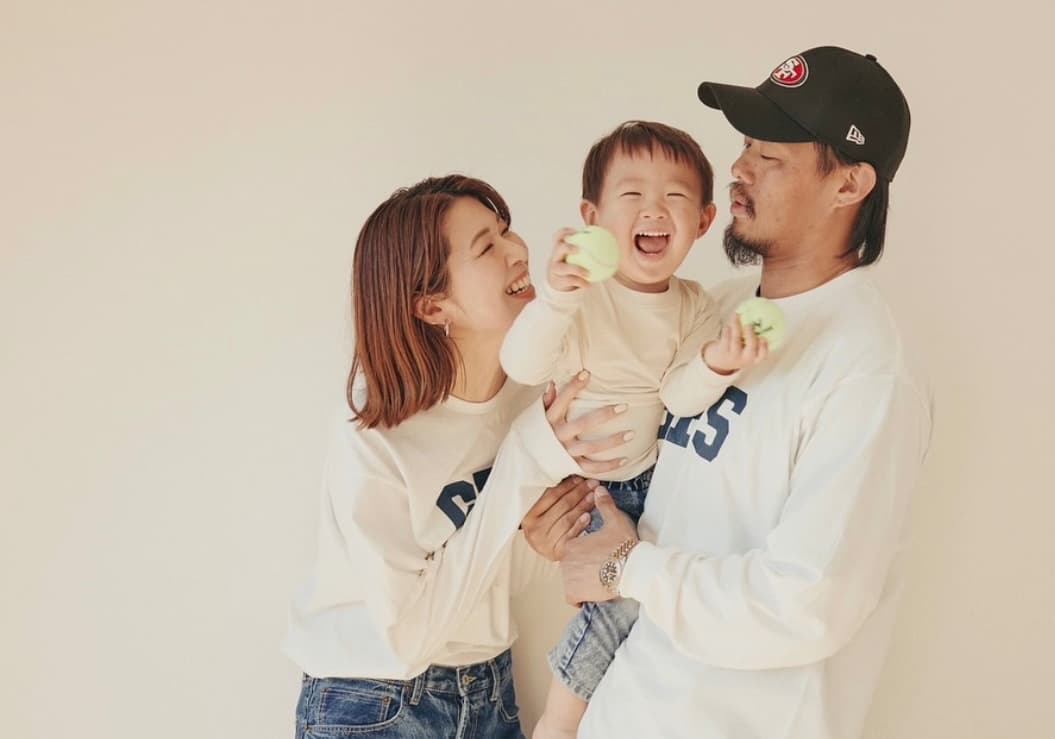 「素敵な家族」木村沙織＆日高裕次郎夫婦、笑顔いっぱい家族3ショットにキュンキュン！