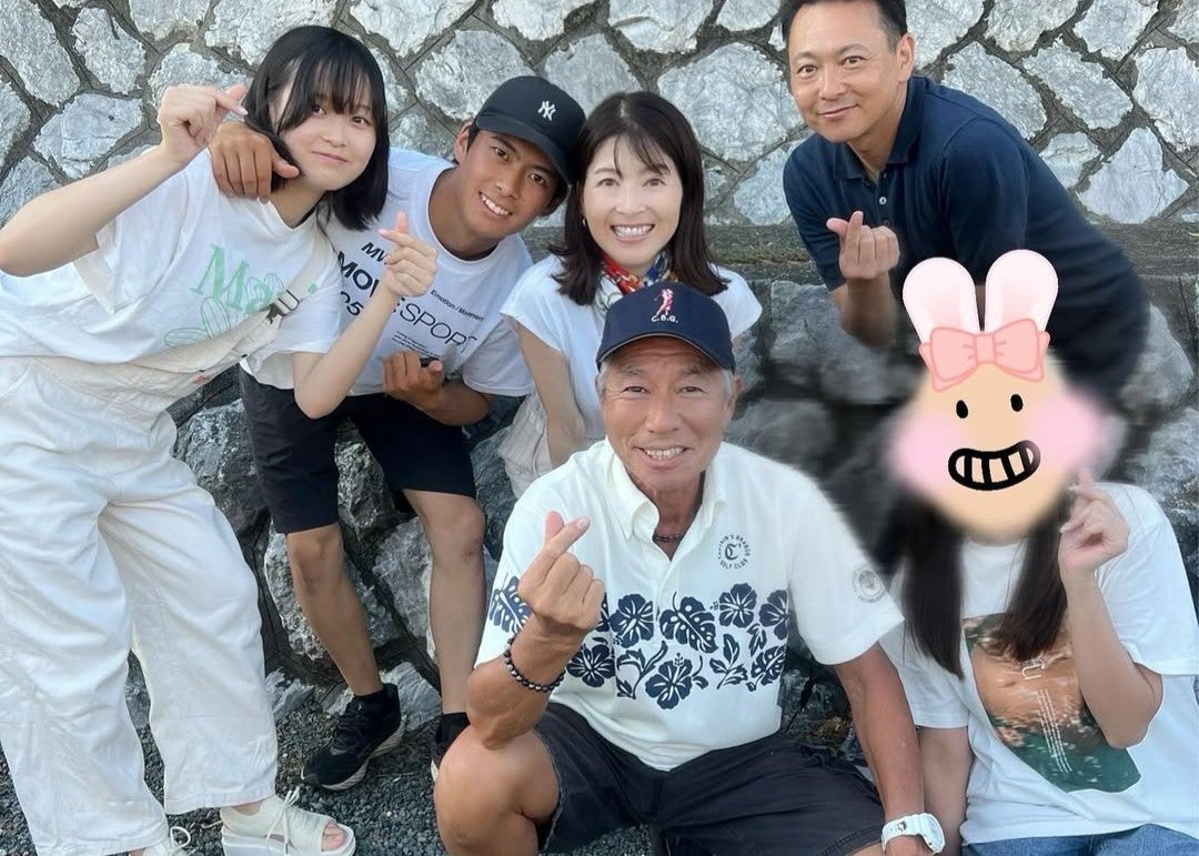 柳葉敏郎が夏休みを満喫！「あー、楽しかった」家族や従兄弟と笑顔の再会ショット公開