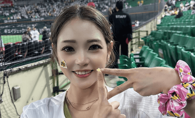 「最高に感動した日！」野球美女子、PayPayドームで試合観戦！観客席でのユニ姿＆ムービーを公開
