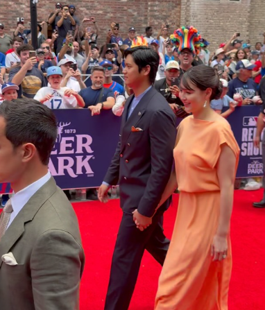 「まるでモデル夫妻！」大谷翔平が妻とレッドカーペット登場、その美しさにファン驚愕！