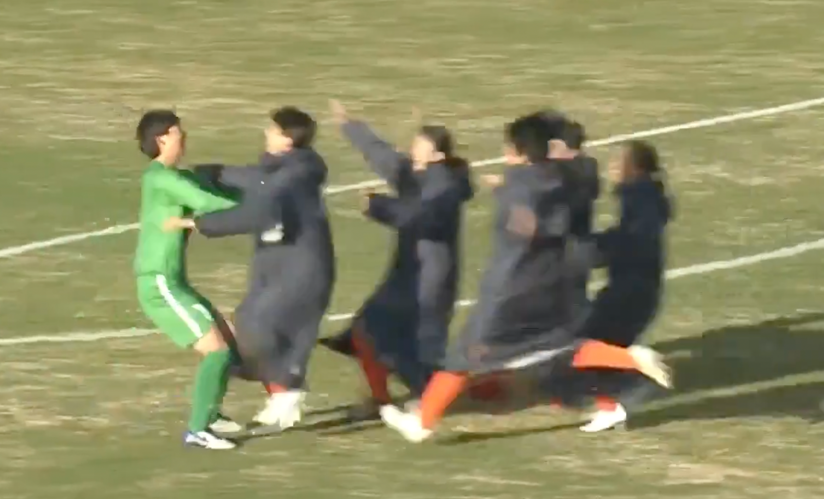 【ハイライト】一進一退の攻防はPK戦で決着！　修徳GK好セーブ連発で勝利を掴む【高校女子サッカー選手権2回戦】