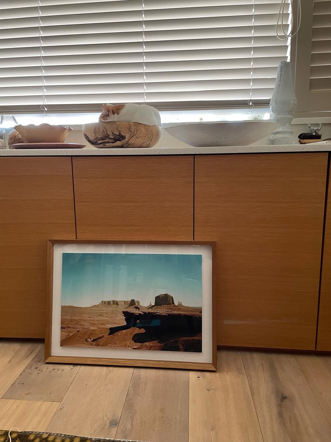 ショートカットイメチェンで話題のベテラン女優が購入した写真の魅力について語る