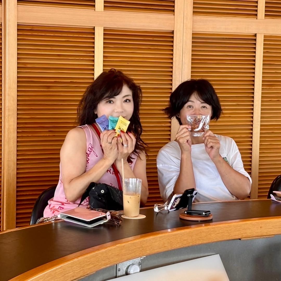 「幸せじゃぁ」ハイヒール・モモコが豪華客船『ガンツウ』での食事を楽しむ！