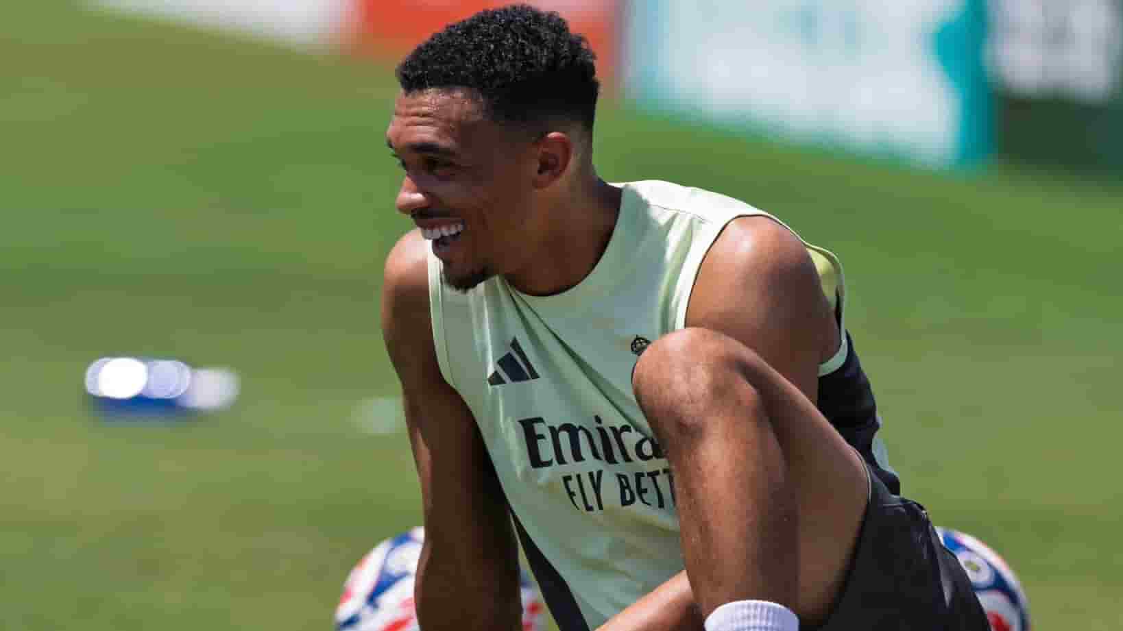 「初日から全力！」アーノルドがマイアミで練習合流