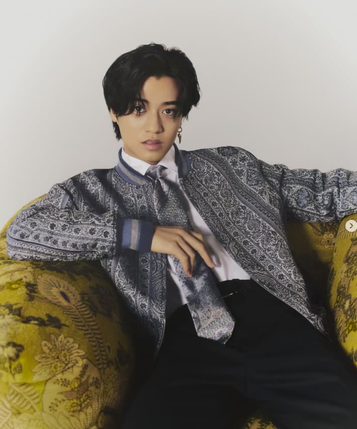 ETROは、髙橋海人をグローバルブランドアンバサダーとして迎えた