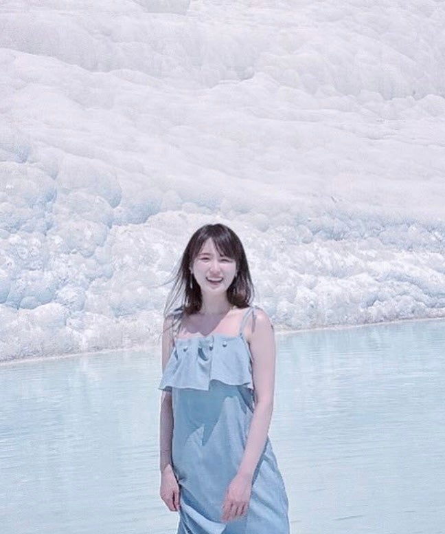 「儚すぎる！」束の間の海外旅行ショットを公開