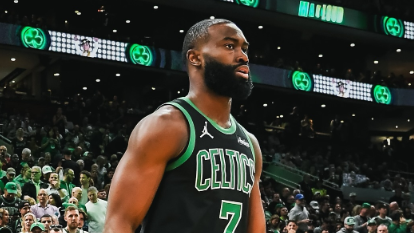 NBAジェイレン・ブラウンが右膝手術を無事完了！復帰時期とファンの反応は？