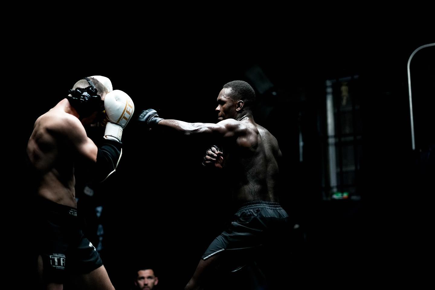 史上最強のアニオタ・アデサニヤ🔥王座奪還へ気合👊