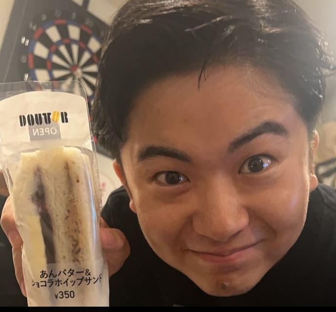 ハイヒールモモコ　相方からのサプライズ！絶対好きって言われたサンドイッチを長男とシェア