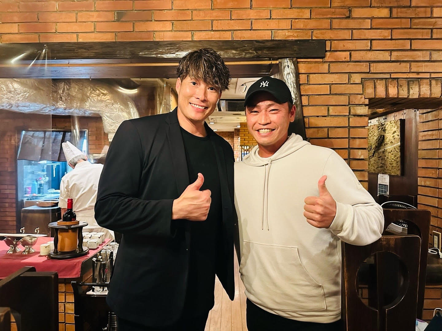 糸井嘉男が青木宣親との2Sを公開📷