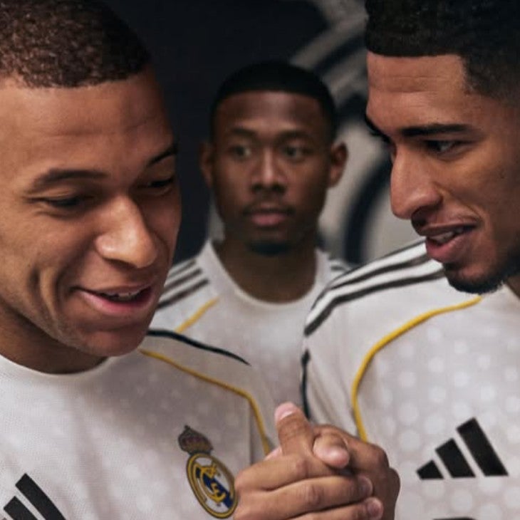 レアル・マドリードが新ユニフォームをお披露目！洗練された「ドット柄が斬新」と話題に