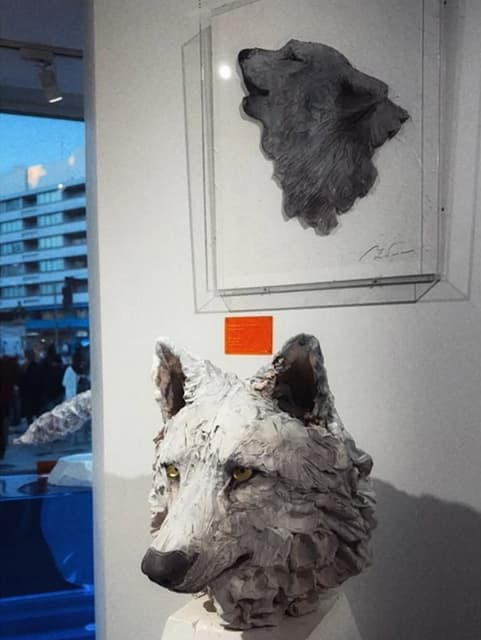 「俺はオオカミが1番好き」瀬戸康史『瀬戸優 彫刻北極展』を堪能！