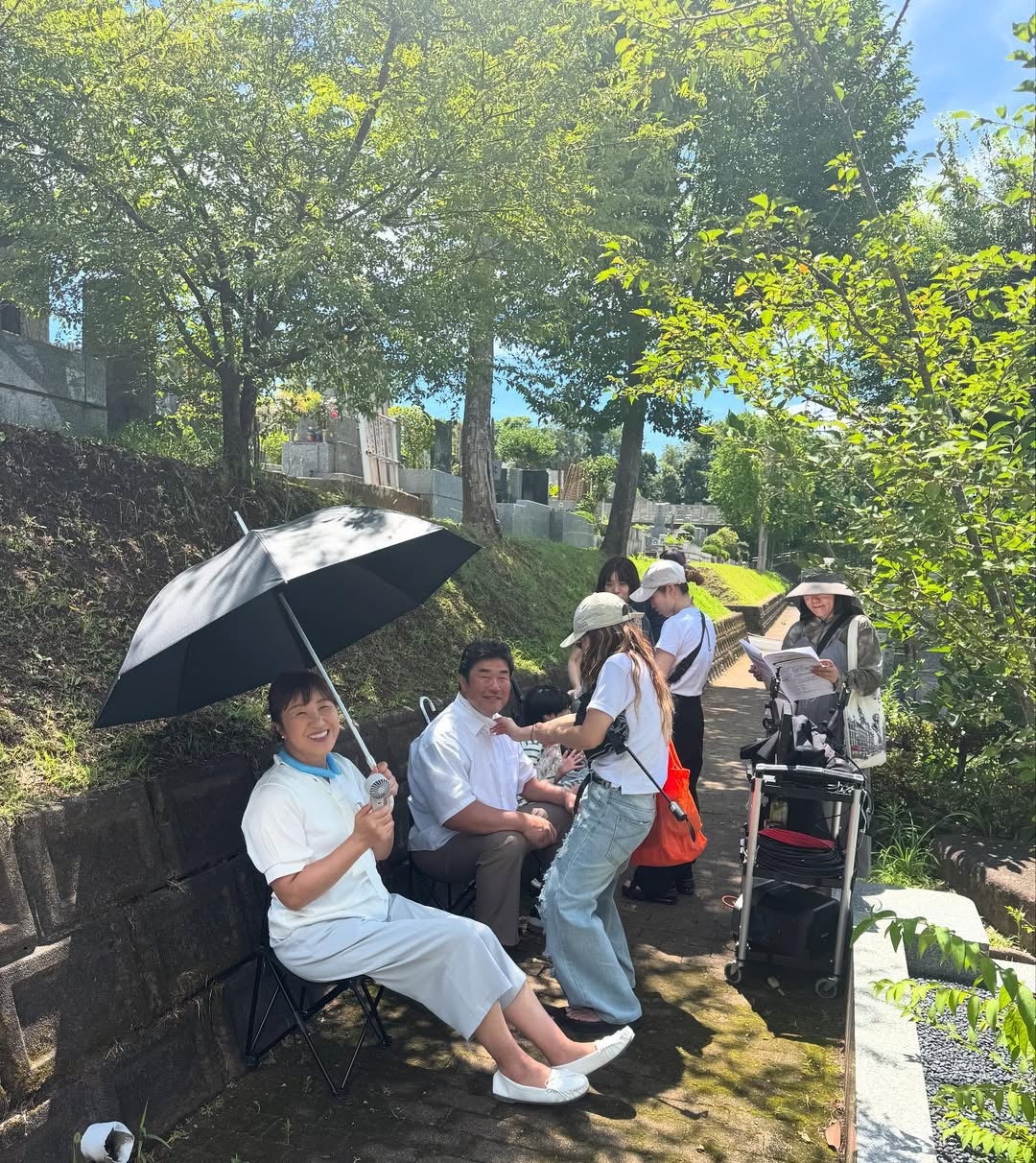 北斗晶が炎天下の夫婦ロケのオフショットを披露！