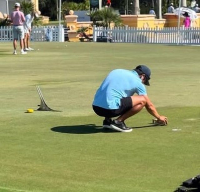 「いろんな練習法があるんだなぁ」上原浩治がゴルフの観戦へ！