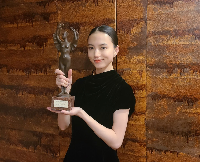 女優・清原果耶「読売演劇大賞」受賞✨