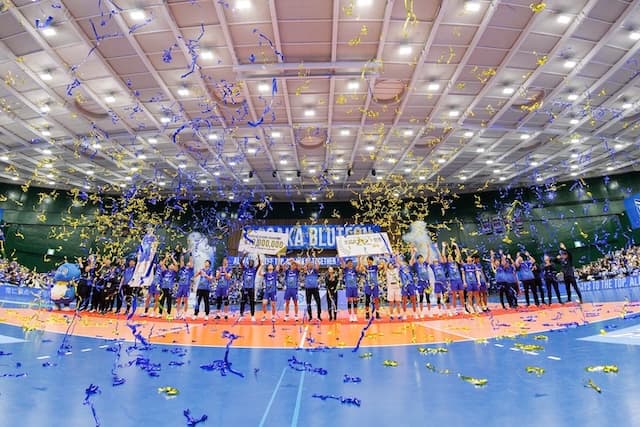 「優勝おめでとうございます」大阪B・西田有志がリーグ優勝ショットを投稿