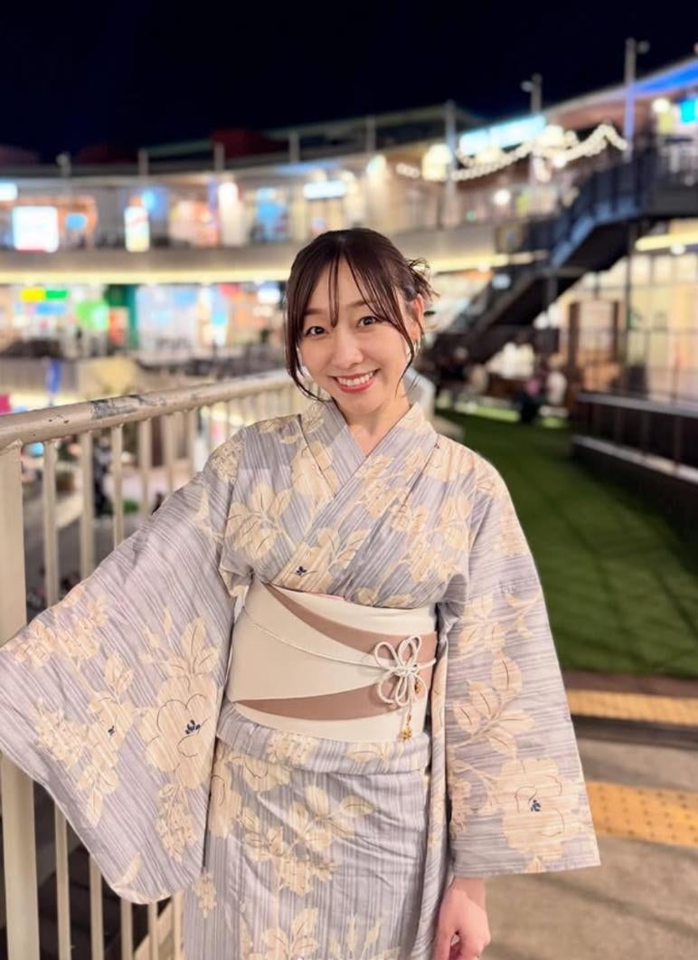 「今年初浴衣で弾き語り」須田亜香里、ASUNAL TREASURE公開収録に和モダン登場
