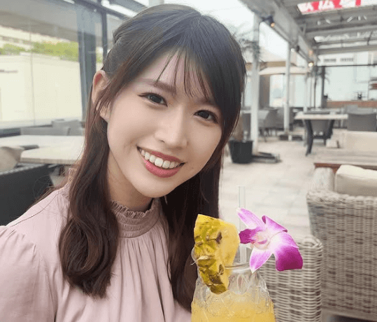 「ずっと美しいの凄いよ」元AKBの美女アナウンサー、仙台のテラス席で魅せた”太陽スマイル”にファン惚れ惚れ「笑顔がまぶしくて…」