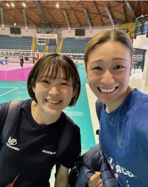 バレーボール選手石川真佑が9月の思い出を投稿！イタリアで活躍する日本人選手とのツーショットを公開