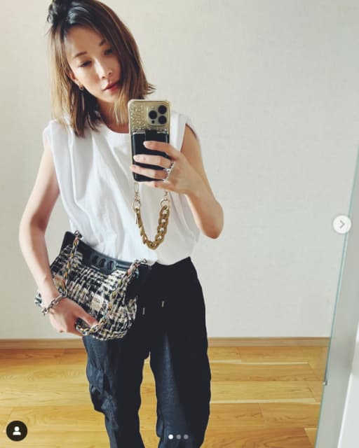 加藤あい「上下ZARAコーデ」披露！シンプルでも素敵と話題