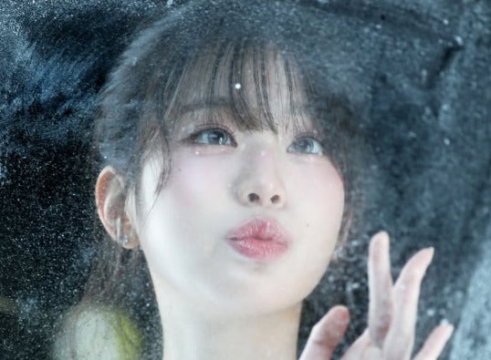 「破壊力半端ない」「美しすぎる」IVE・ウォニョン、“可愛すぎる表情”でファン魅了