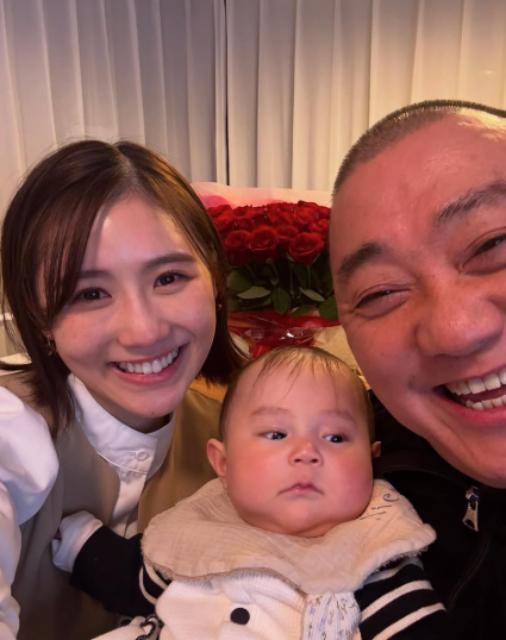 西野未姫、26歳の誕生日に感動サプライズ「けーの花束と手紙に涙が…」