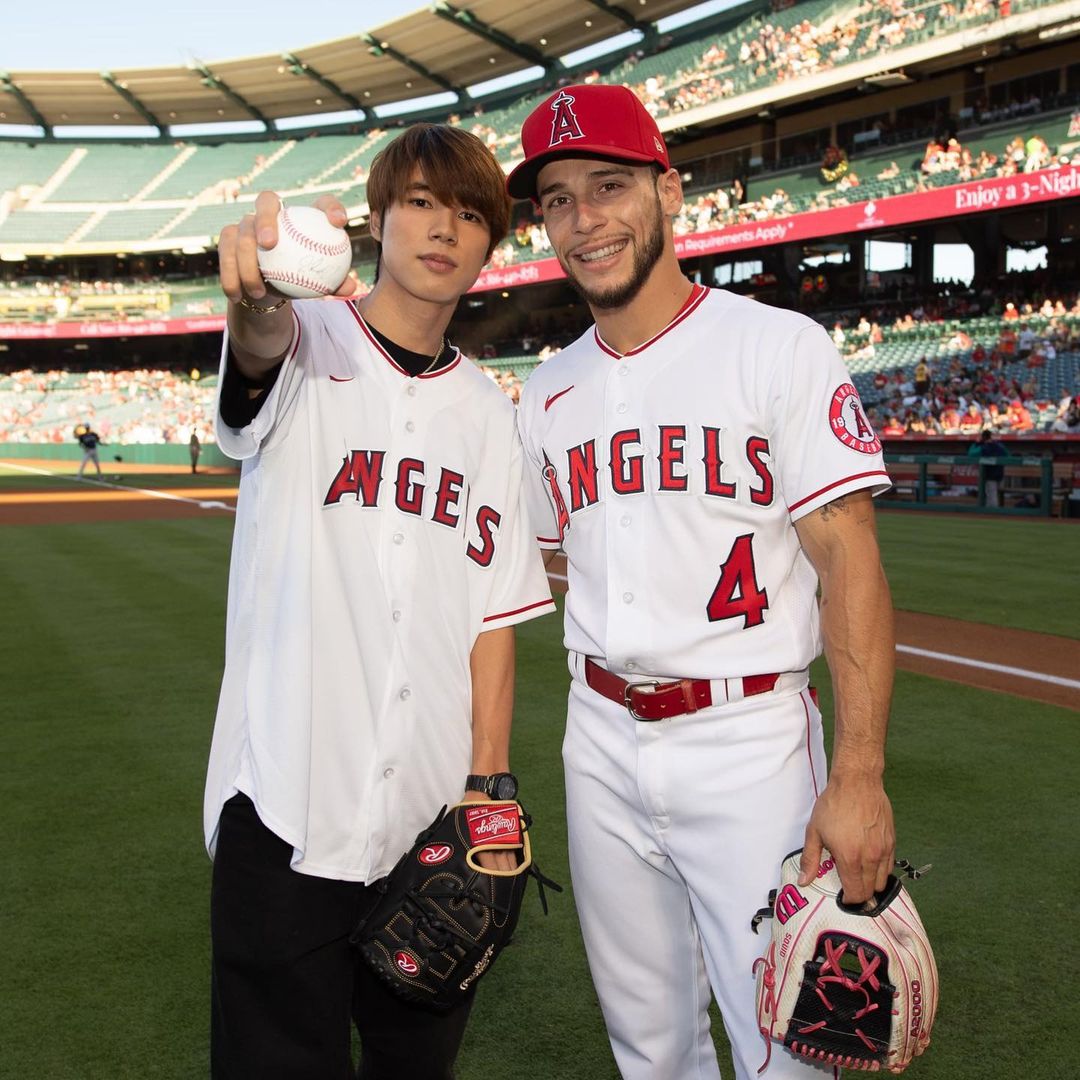 「Yuto!!!!!! 🔥🔥🔥🔥」🛹堀米雄斗がエンゼルスの始球式に登場しファン大興奮🤩‼︎