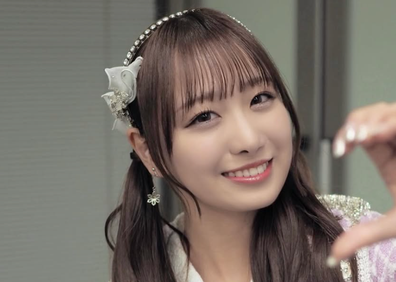 “ハートで見つめる”＝LOVE瀧脇笙古、新衣装＆ツインテ新境地にファン歓喜