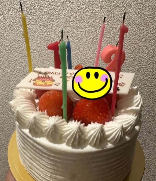 大食いタレント〇〇が家族写真を公開！一緒に育ってきた12年！大きくなった長男へ、感謝と愛を込めて♡