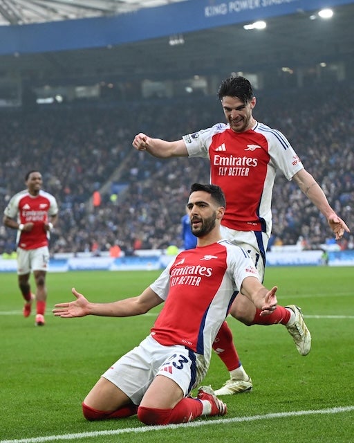 アタッカー不足のアーセナル、大苦戦もレスターに勝利