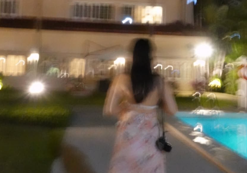 至福の夏休み！菅井友香がシンガポールでリゾート気分を満喫