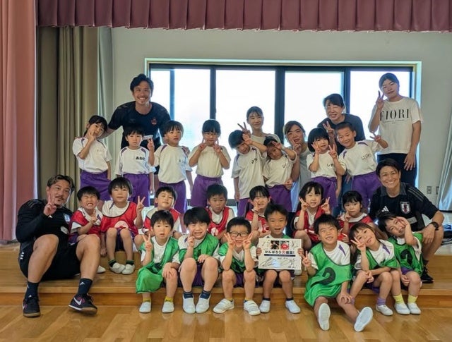 感動の交流！元サッカー日本代表・近賀ゆかり、能登半島復興支援で子供たちと笑顔
