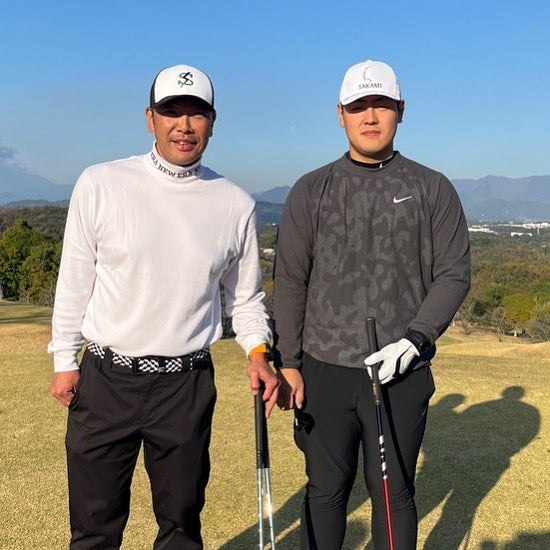 巨人が納会ゴルフ開催⛳️ 阿部新監督と岡本が共にプレーでファン歓喜👀