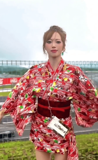 身長172cm美スタイルレースクイーン、