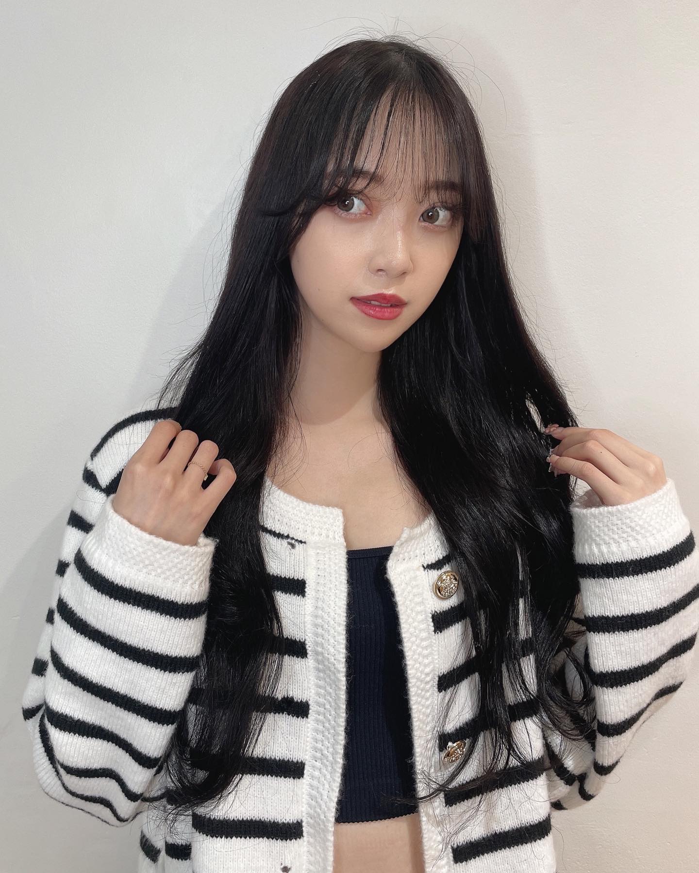 乃木坂から韓国アイドル！？堀未央奈さんが披露した新たなヘアスタイルが話題👀