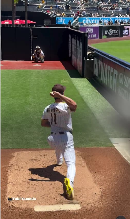 MLBジャーナリスト・山田結軌、ダルビッシュ有投手があの偉大な記録を達成したメッツ戦前のブルペン投球の様子を公開