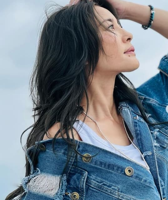 瀬戸朝香　涼しくなってきた秋の夜に、頑張り続ける私からのメッセージ