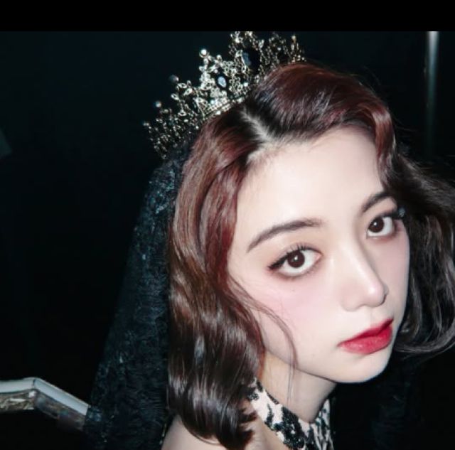 歌姫降臨！池田エライザがライブ初日を終えたことを報告