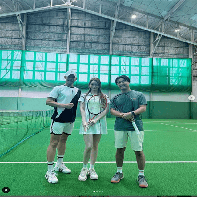 野崎萌香、思い出海藻の過去エピソードを語り「釘付けのテニスウェア姿」を披露