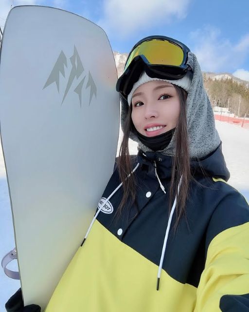 美人ピアニスト女優・本条舞、