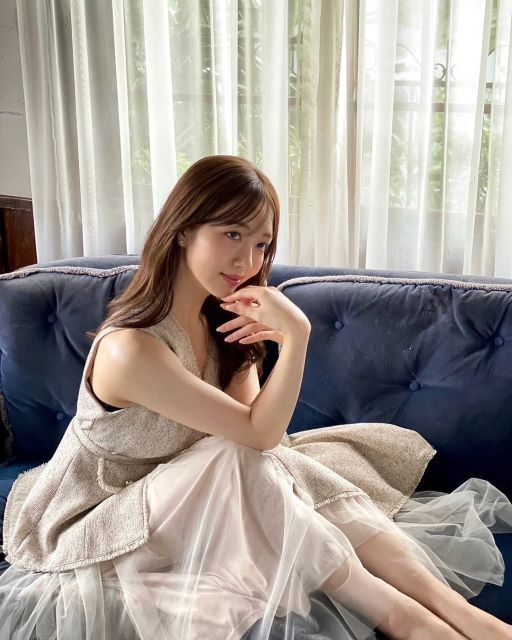 美人アナ・刈川くるみ「可愛すぎるカレンダー」オフショットにファンドキドキ！