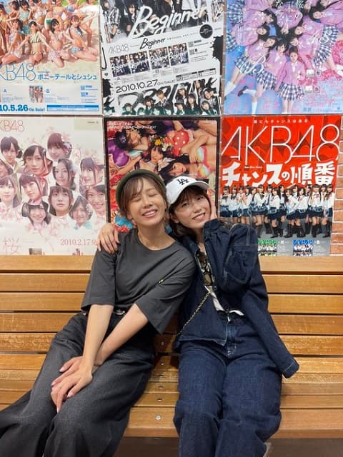 「変わらない可愛さです」元AKB 横山由依が大家志津香と一緒に大衣装展へ！