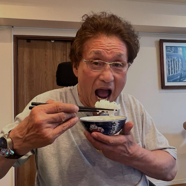 日本プロレス界レジェンド・天龍源一郎、センダイガールズプロレスリング作『農姫米（のうひめまい）』に舌鼓！